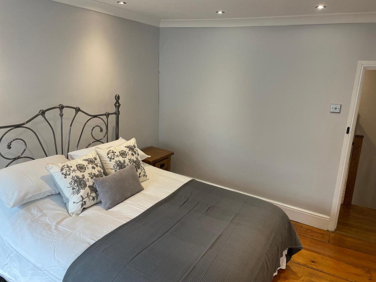 Vila 17 Eastgate Cowbridge Exteriér fotografie