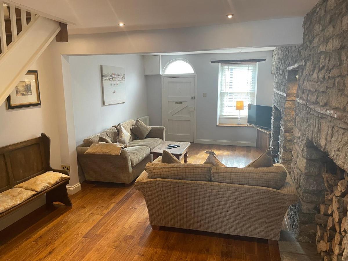 Vila 17 Eastgate Cowbridge Exteriér fotografie