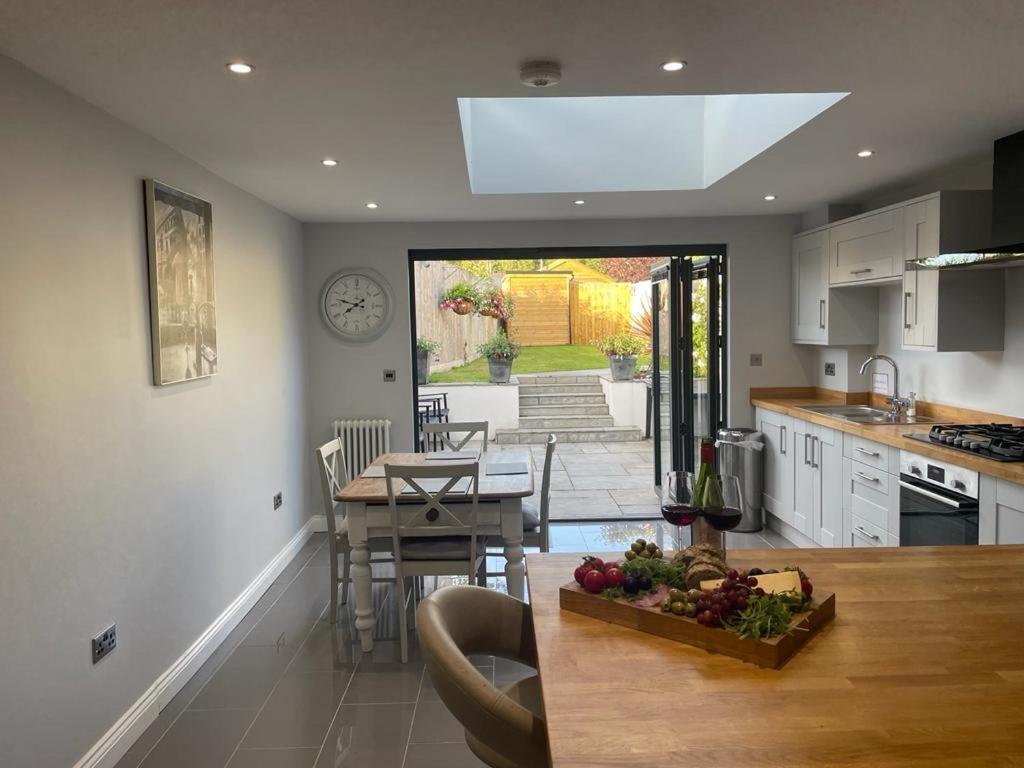 Vila 17 Eastgate Cowbridge Exteriér fotografie